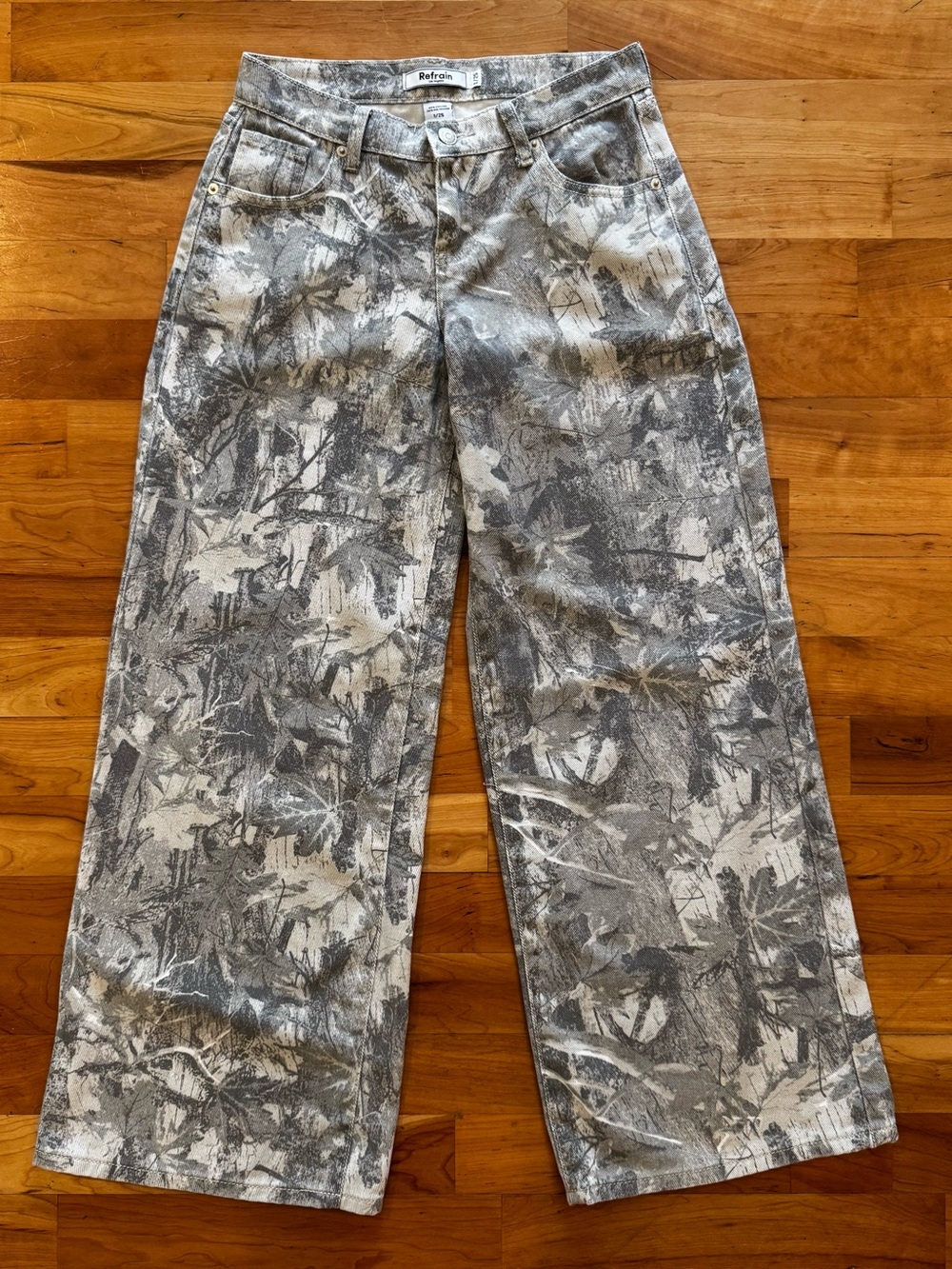 Refrain LA Printed Wide Leg Jeans Gray Camo Women’s Size 1/25 Denim Mid-Rise